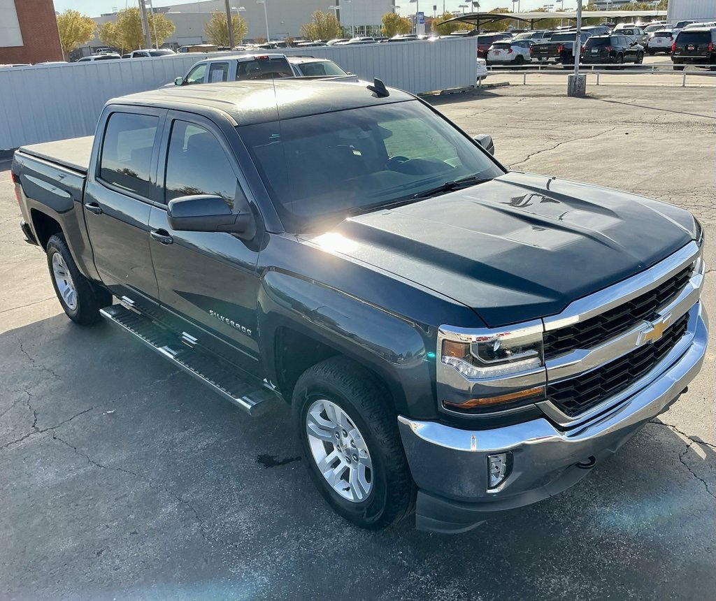 Used 2018 Chevrolet Silverado 1500 LT w/ All Star Edition image 4
