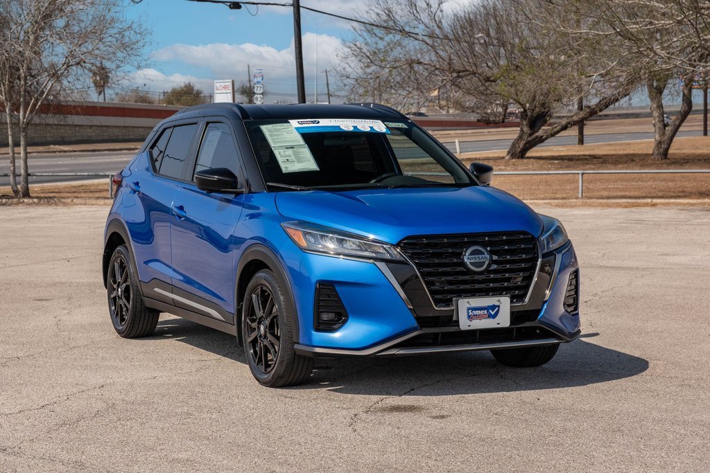 Used 2021 Nissan Kicks SR image 1