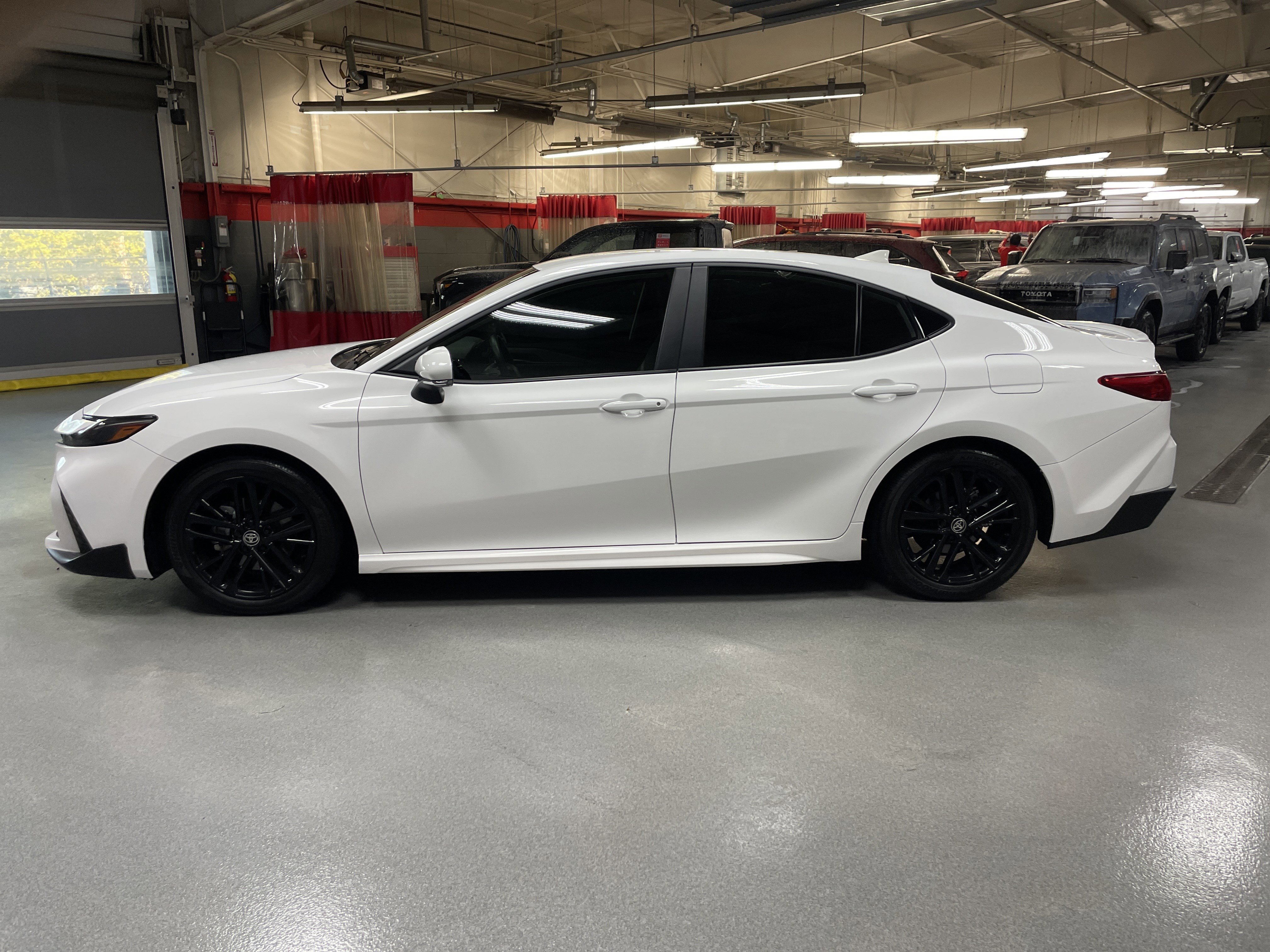 Certified 2025 Toyota Camry SE image 7