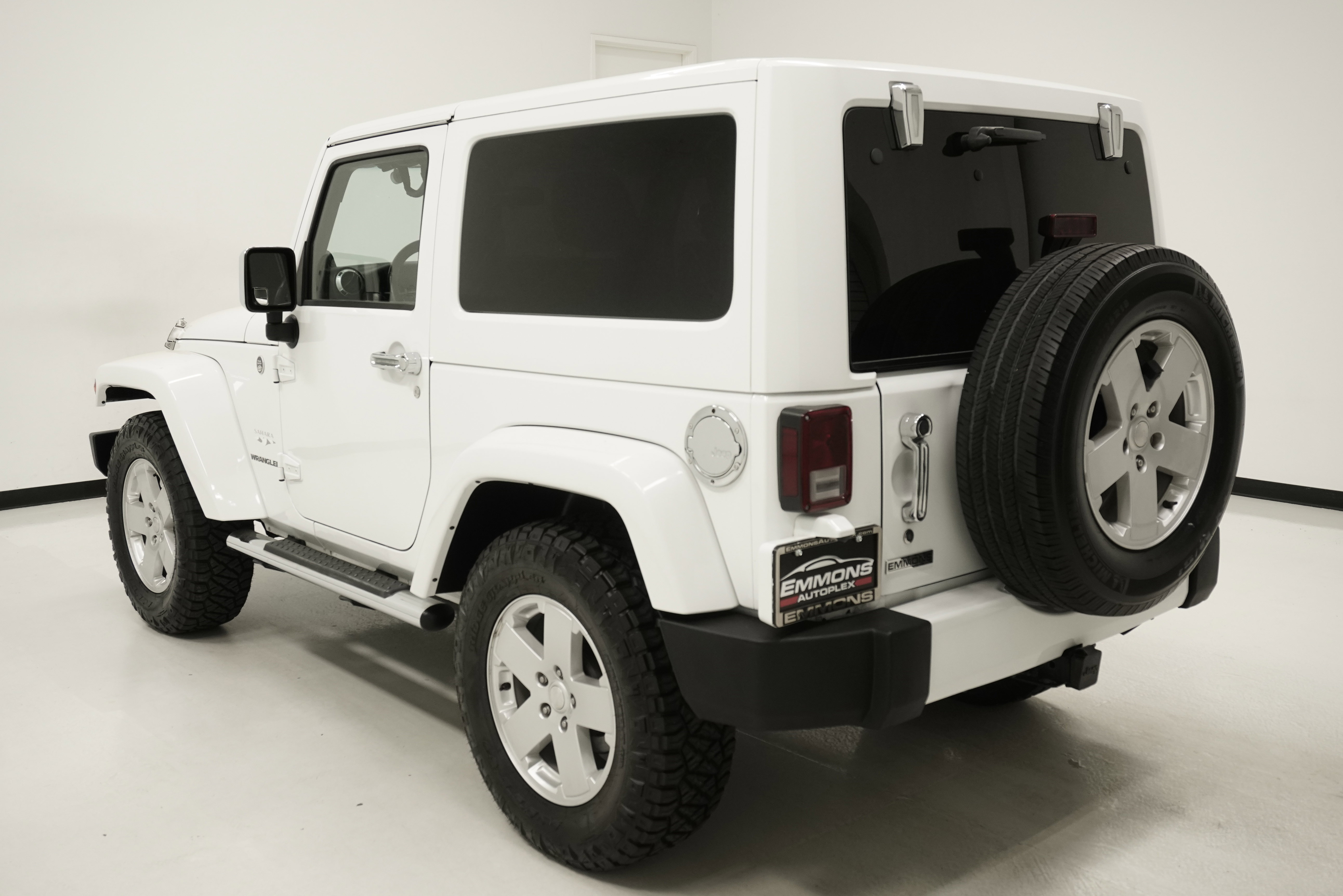 Used 2011 Jeep Wrangler Sahara w/ Connectivity Group image 6