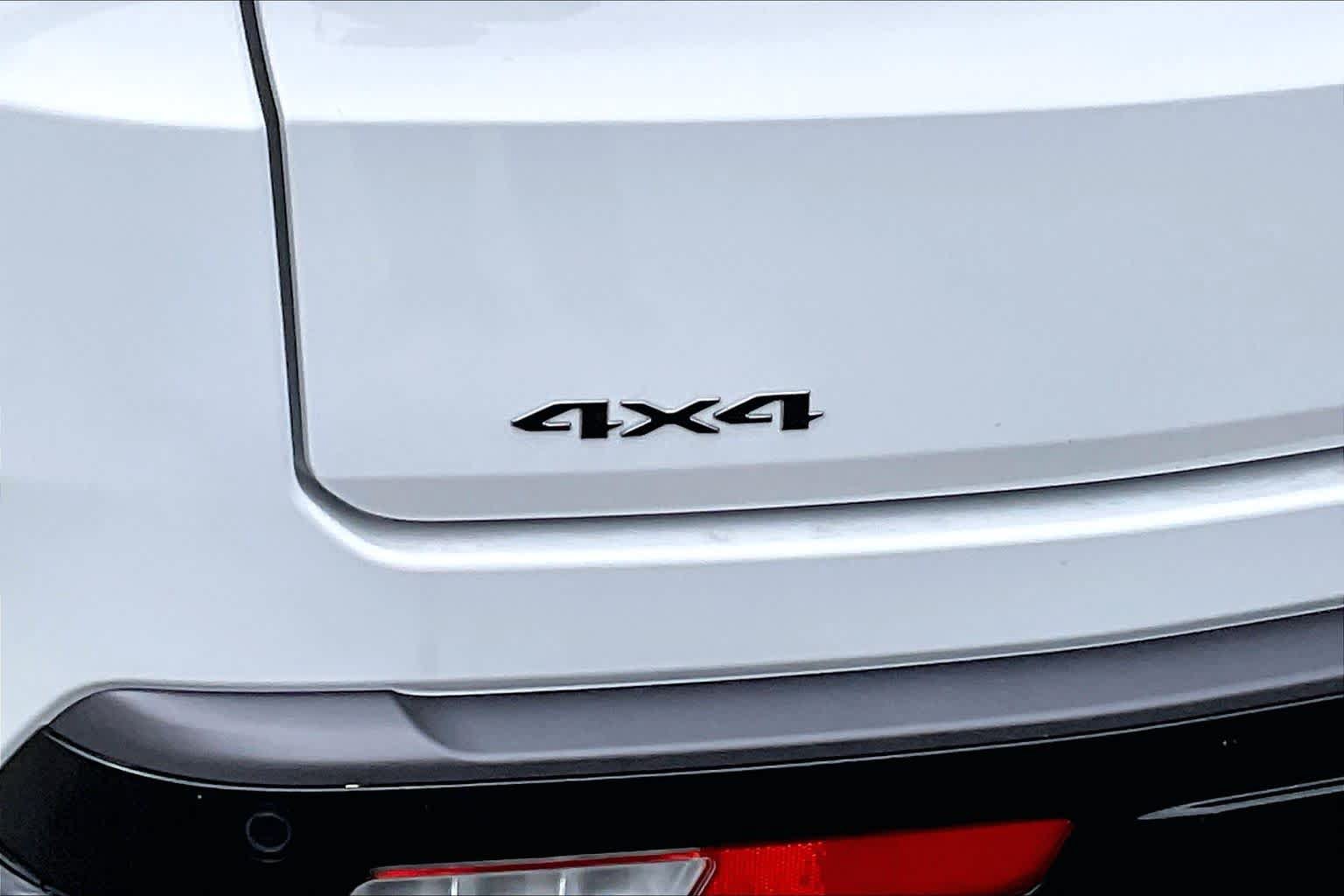 New 2026 Jeep Grand Wagoneer L Summit AWD/4WD image 14