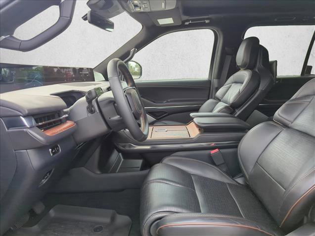 Used 2025 Lincoln Navigator L Black Label image 16