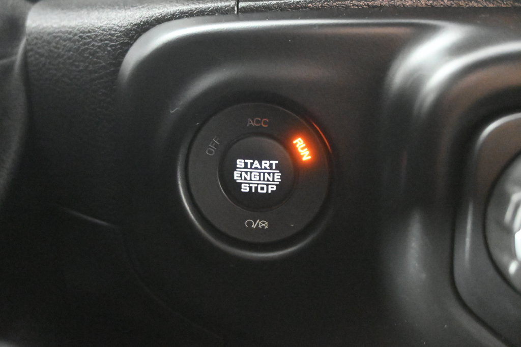 Used 2021 Jeep Gladiator Sport AWD/4WD image 31