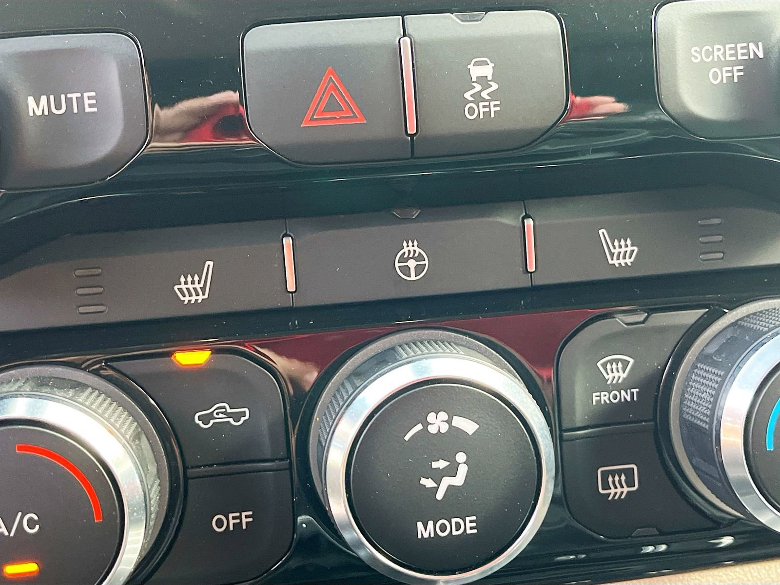 Used 2021 RAM 3500 Laramie w/ Cold Weather Group image 19