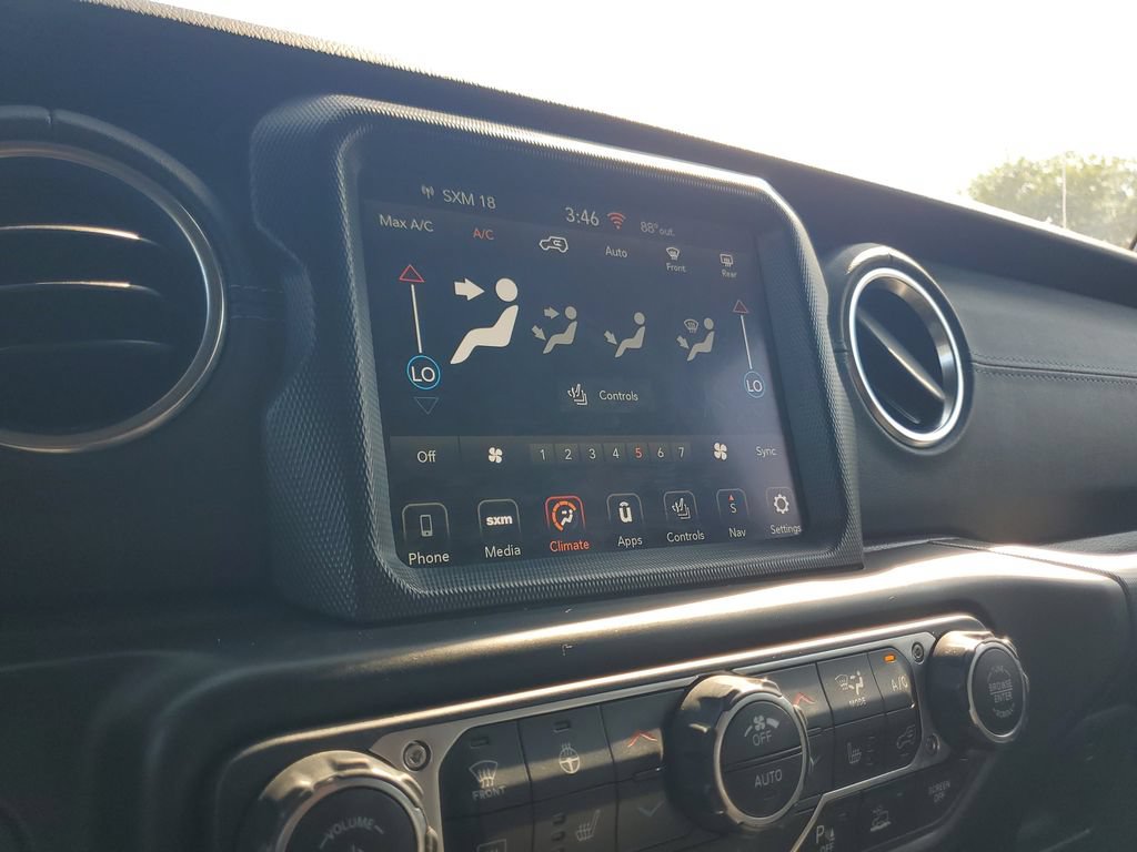 Used 2021 Jeep Wrangler Unlimited Rubicon 4xe w/ Cold Weather Group AWD/4WD image 31