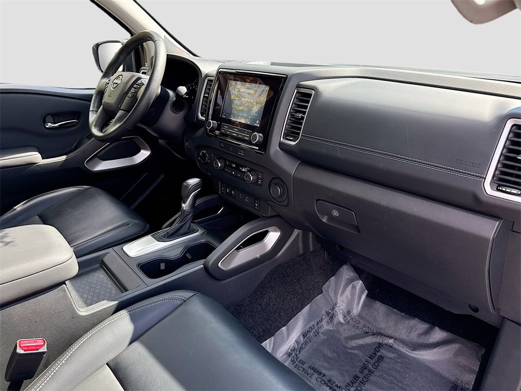 Used 2024 Nissan Frontier SL w/ Technology Package image 29
