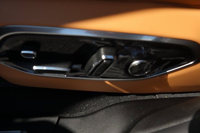 New 2025 Jeep Grand Cherokee Summit image 6