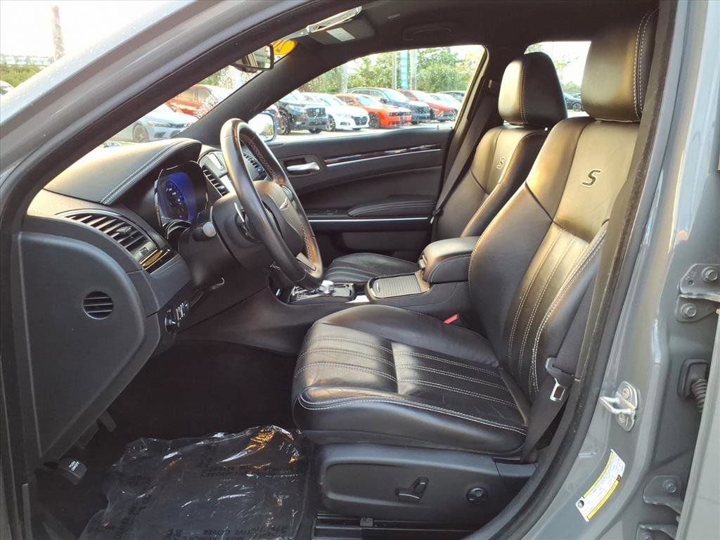 Used 2018 Chrysler 300 S w/ S Model Appearance Package image 17
