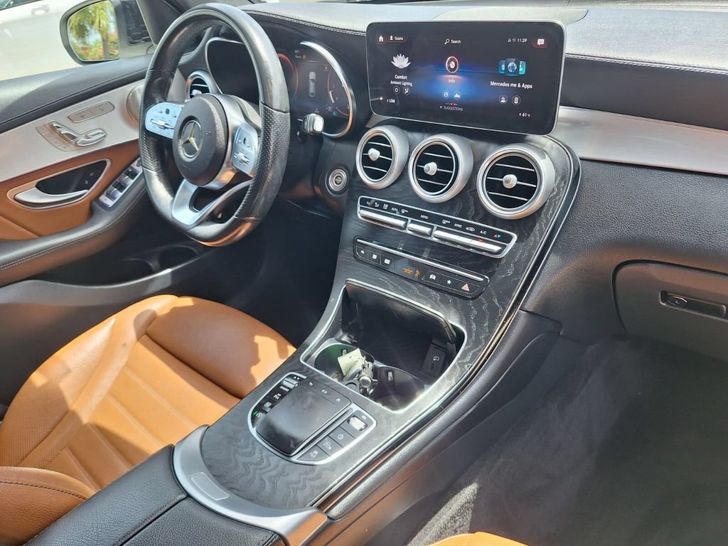 Used 2023 Mercedes-Benz GLC 300 4MATIC Coupe image 26