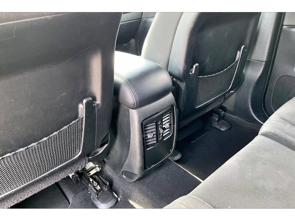 Used 2023 Dodge Durango SXT RWD image 36