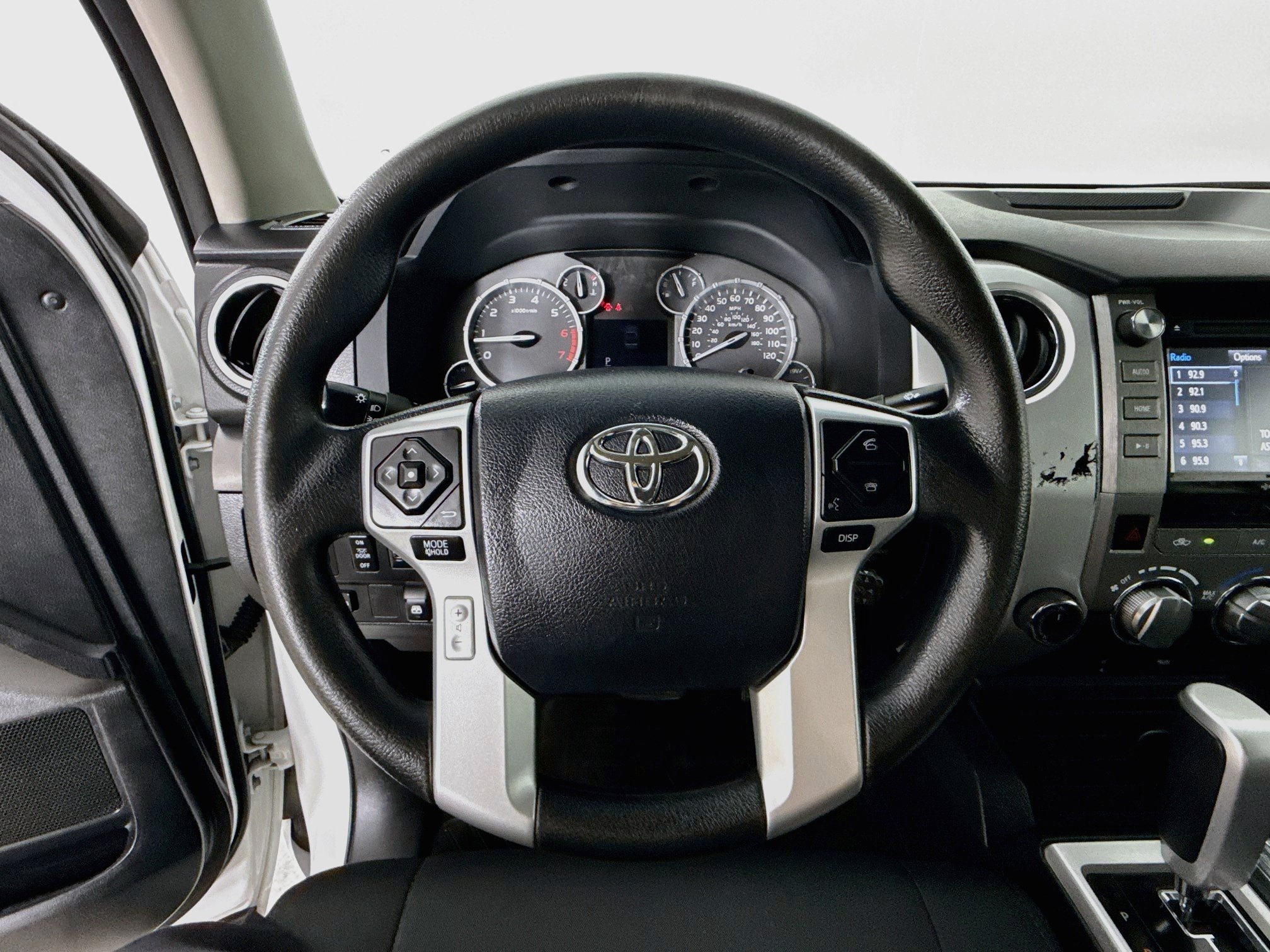 Used 2017 Toyota Tundra SR5 AWD/4WD image 13