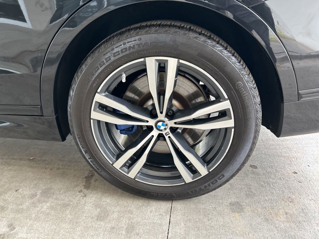 Used 2022 BMW X7 M50i w/ Dynamic Handling Package image 20