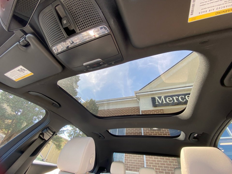 Used 2018 Mercedes-Benz E 300 image 21