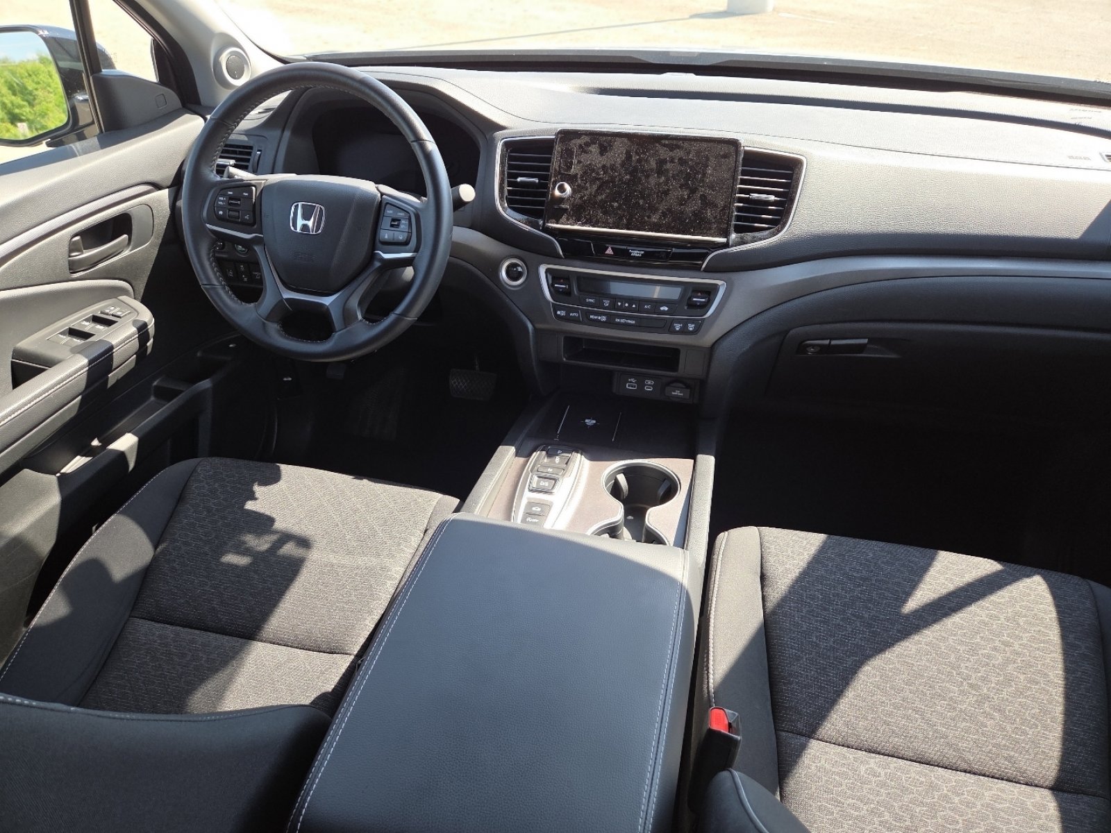 Used 2025 Honda Ridgeline Sport image 21