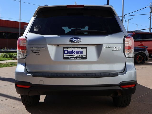 Used 2017 Subaru Forester 2.5i Premium AWD/4WD image 6