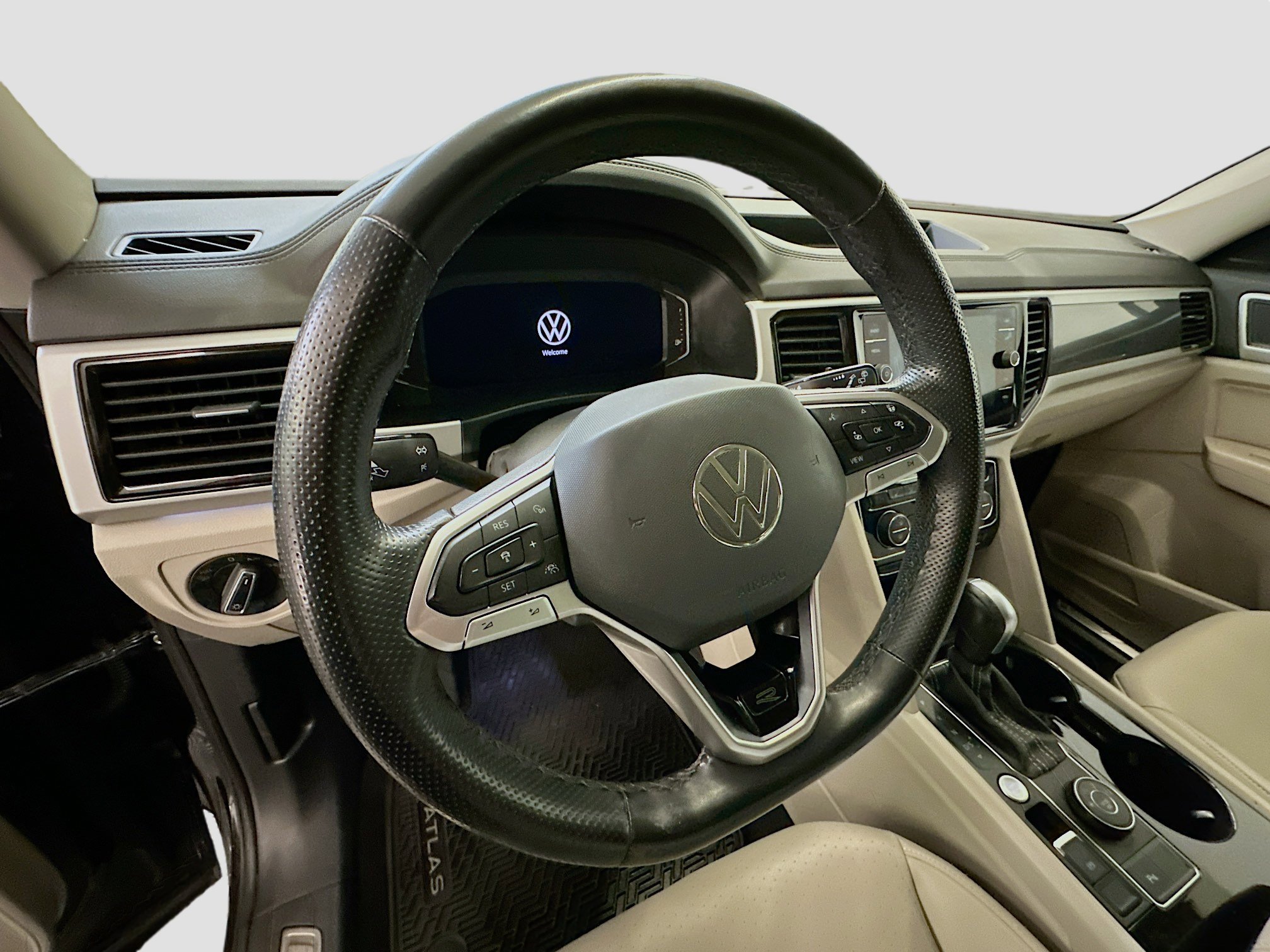 Used 2023 Volkswagen Atlas SEL R-Line image 18