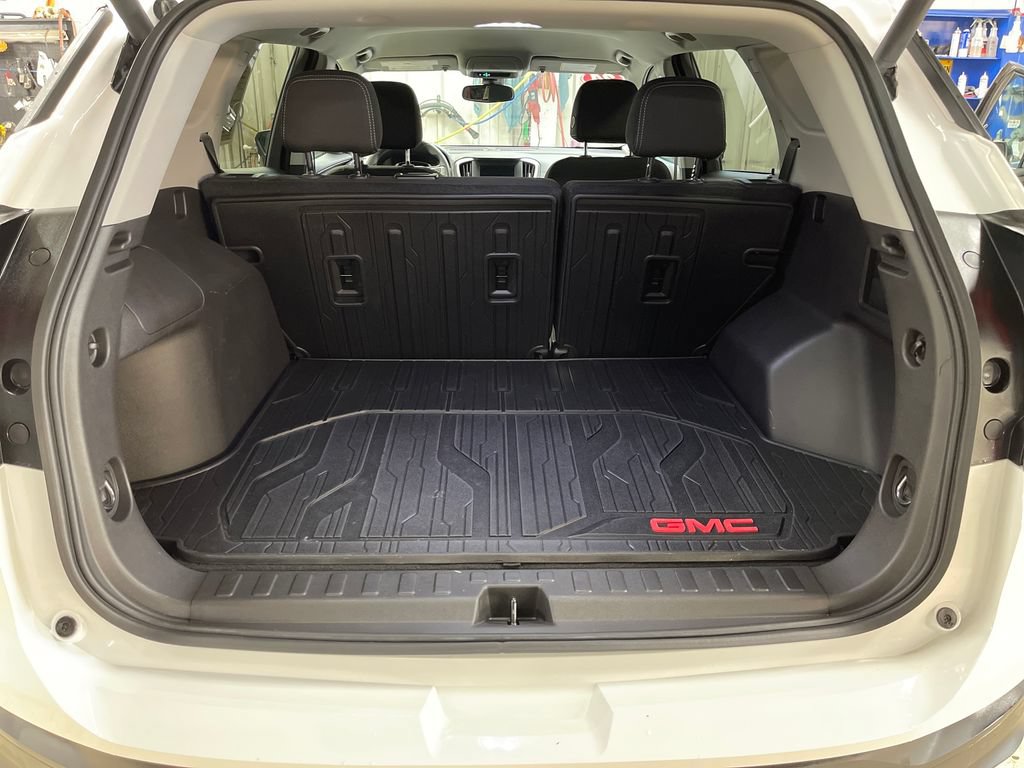 Used 2024 GMC Terrain SLE w/ Driver Convenience Package AWD/4WD image 28