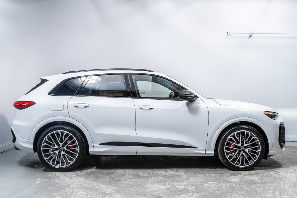 New 2026 Audi SQ5 Premium Plus AWD/4WD image 8