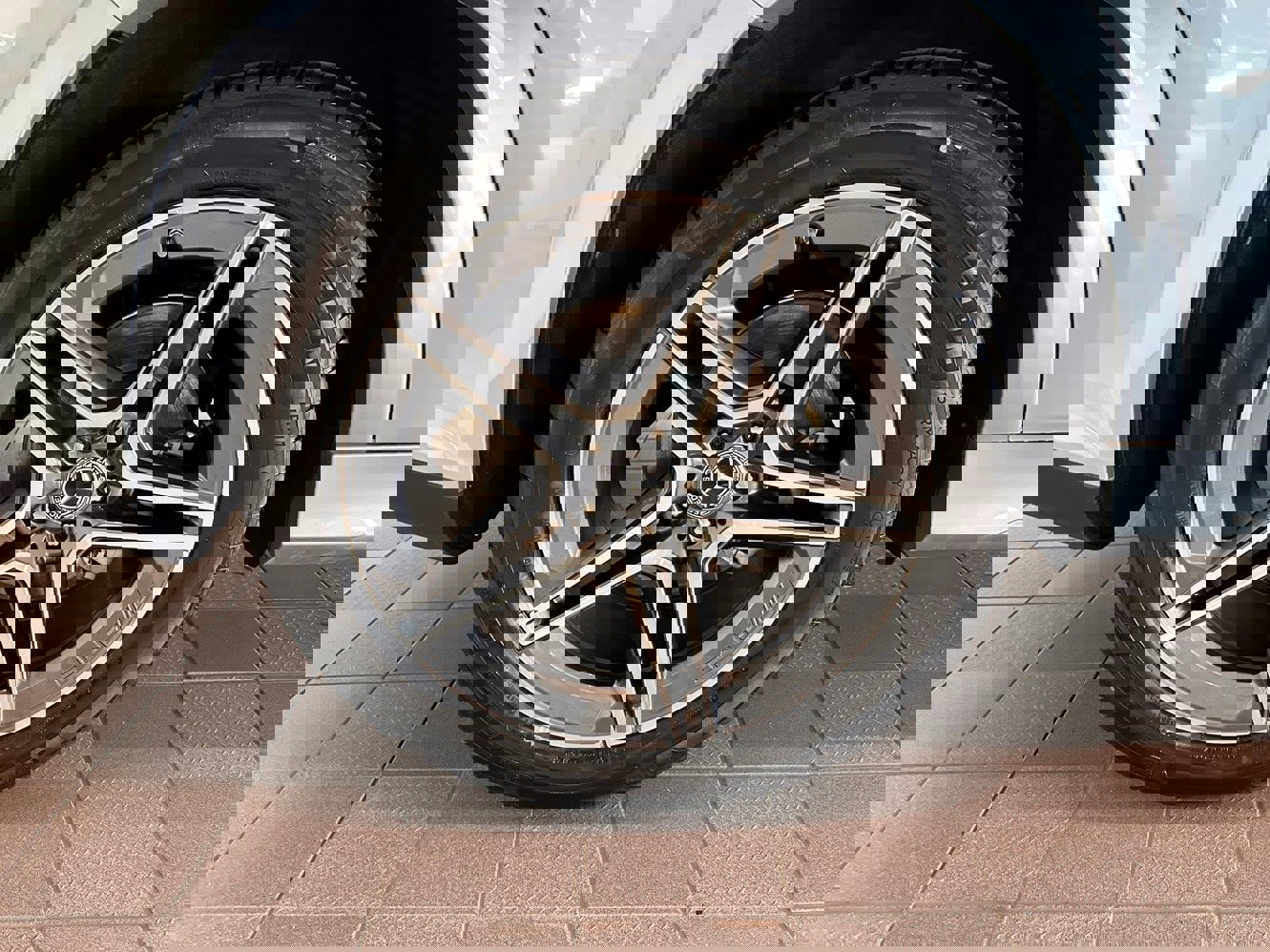 New 2025 Mercedes-Benz GLS 450 4MATIC image 18