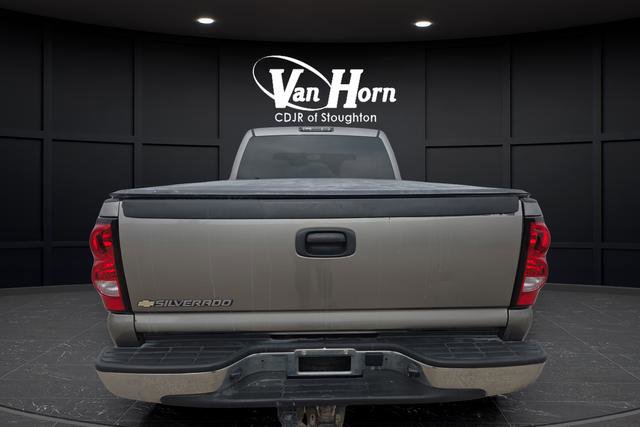 Used 2007 Chevrolet Silverado 2500 LT w/ Heavy-Duty Power Package image 7