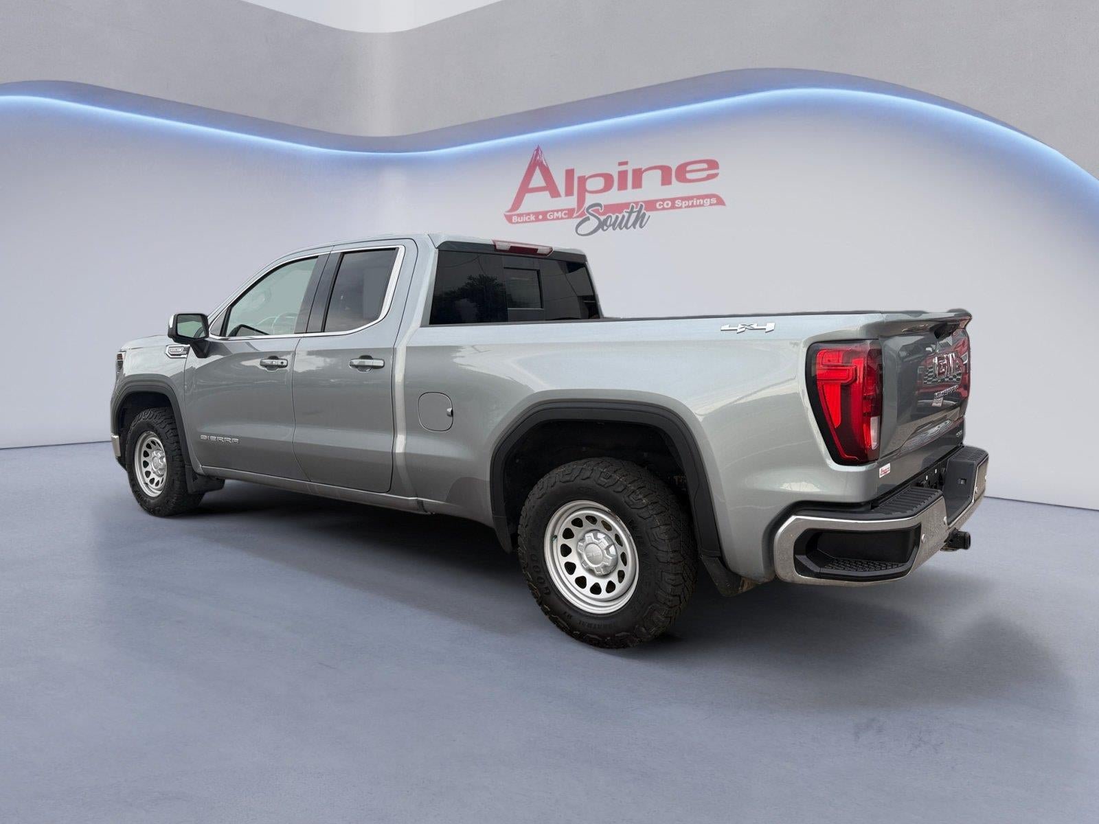 Certified 2025 GMC Sierra 1500 SLE w/ Preferred Package AWD/4WD image 3