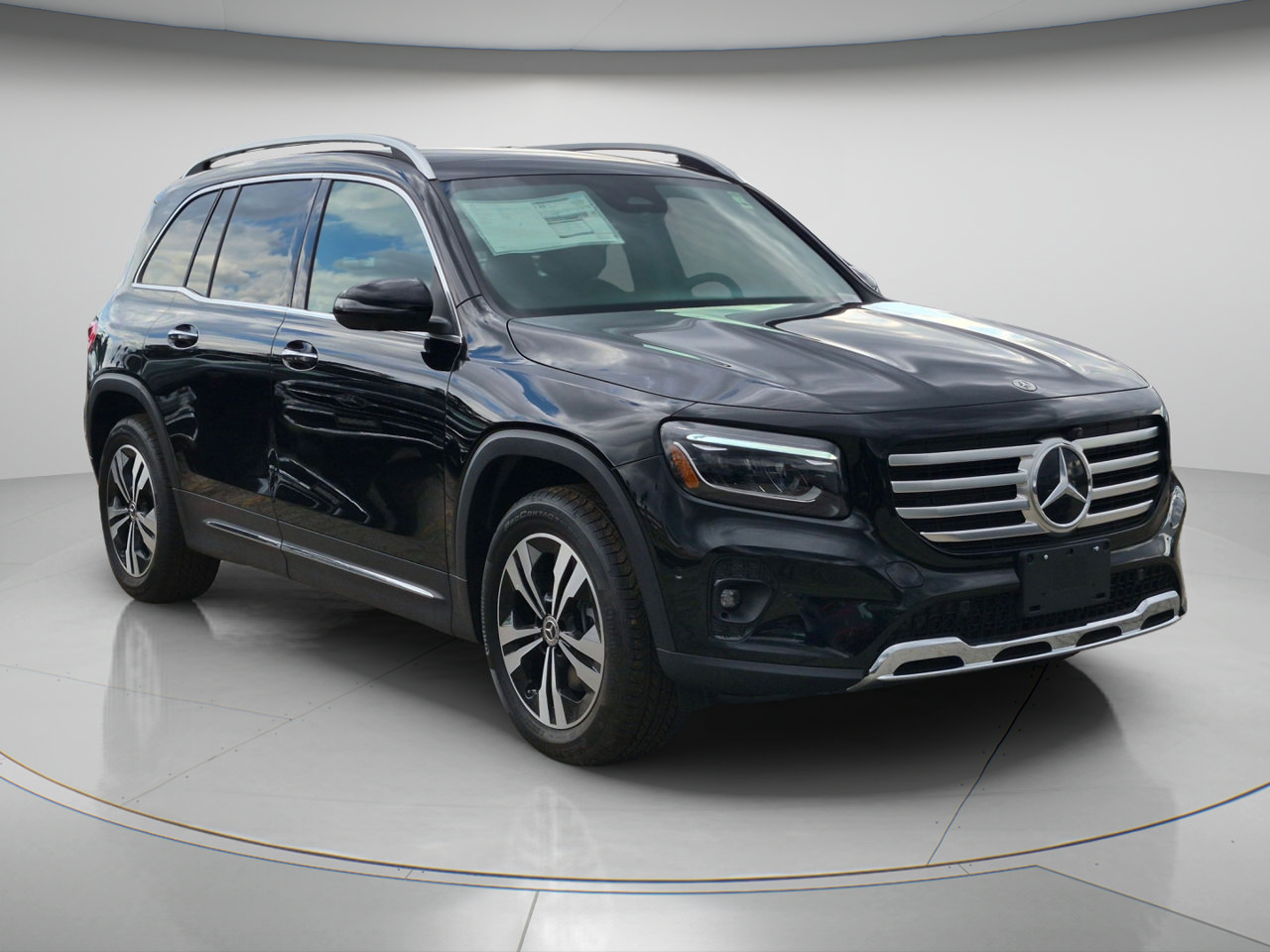 New 2026 Mercedes-Benz GLB 250 image 1