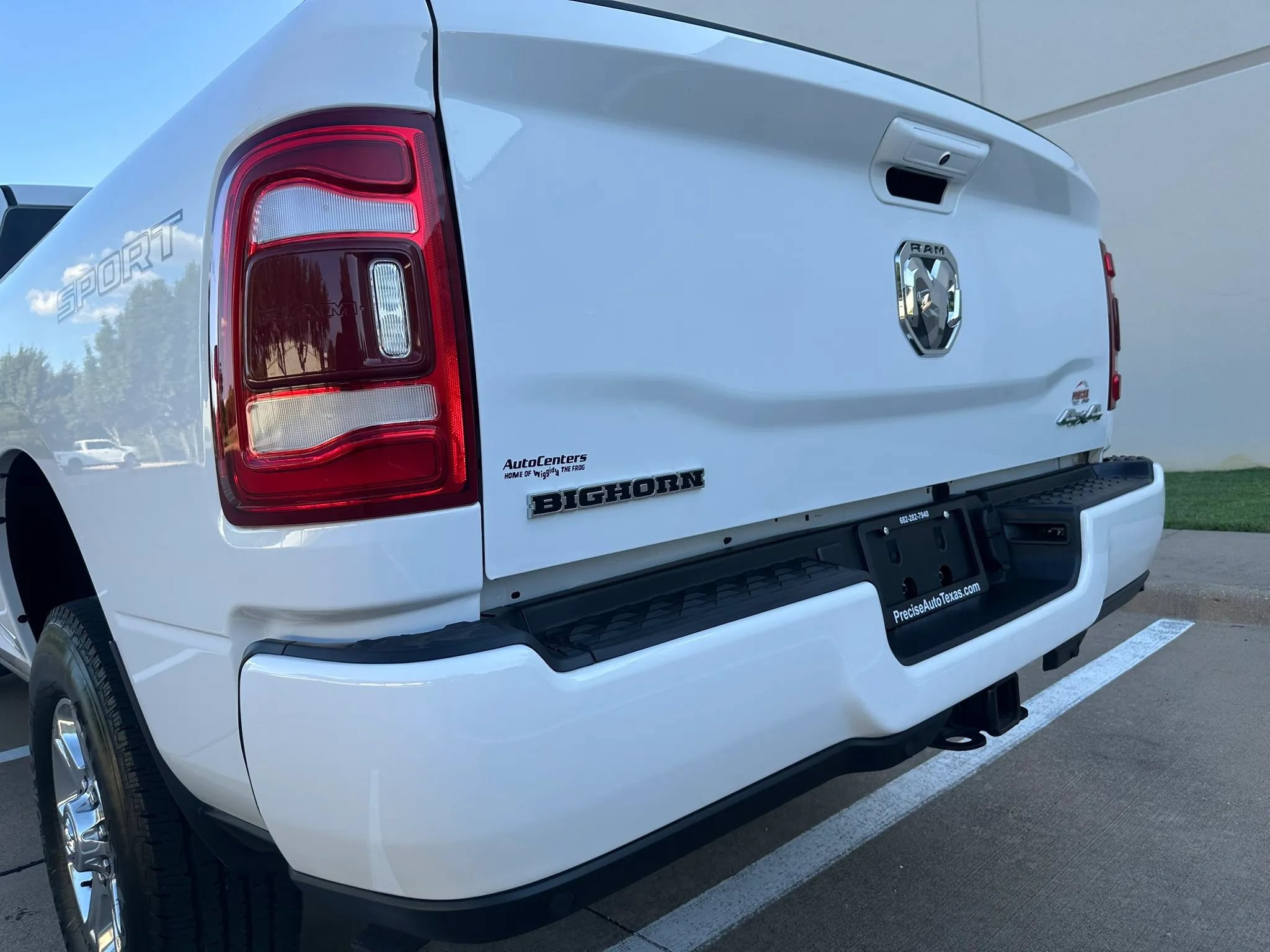 Used 2022 RAM 2500 Big Horn w/ Level C Equiment Group AWD/4WD image 14