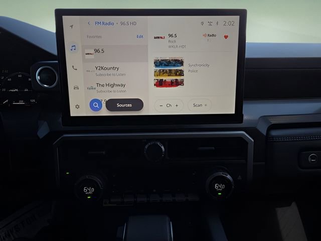 Used 2025 Toyota 4Runner Limited image 32