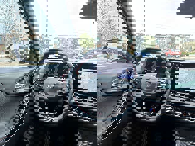 Used 2026 Chevrolet Equinox RS FWD image 23