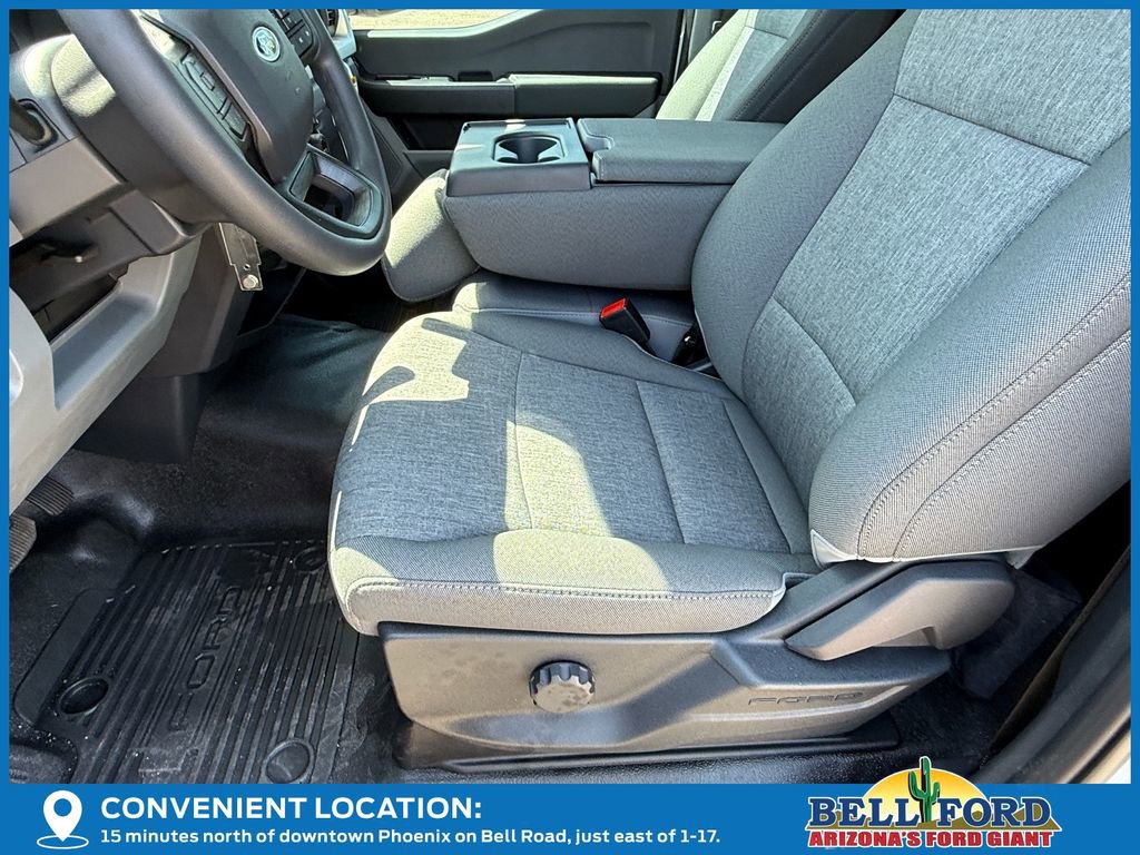 New 2025 Ford F550 4x4 Regular Cab Super Duty image 20