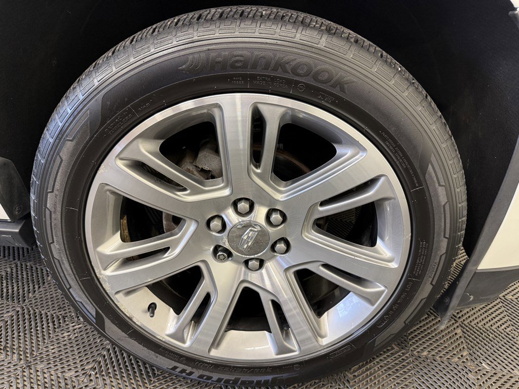 Used 2017 Cadillac Escalade ESV Premium Luxury AWD/4WD image 21