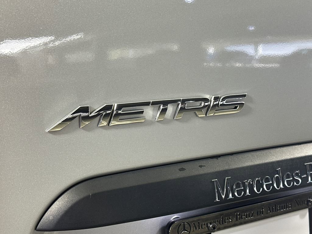 Used 2023 Mercedes-Benz Metris image 32