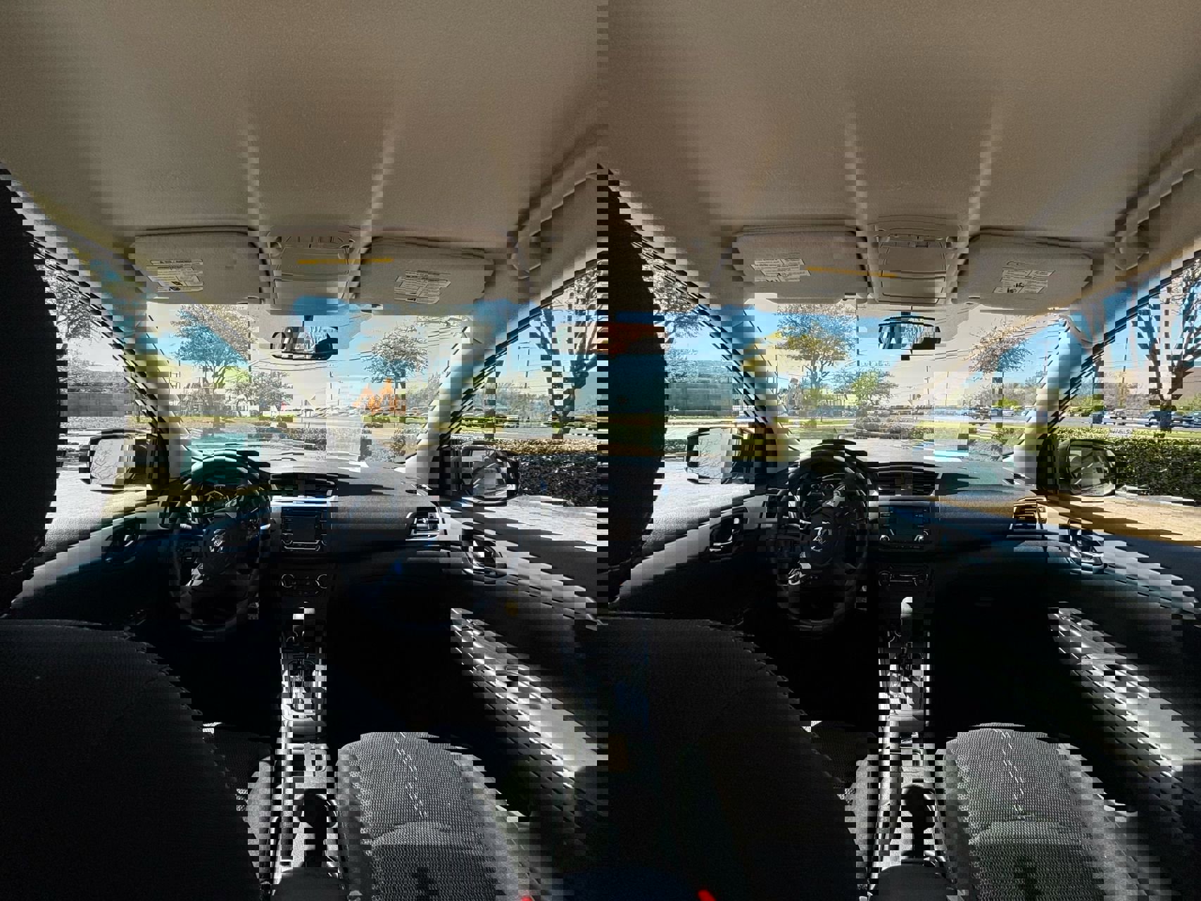 Used 2018 Nissan Sentra S image 21