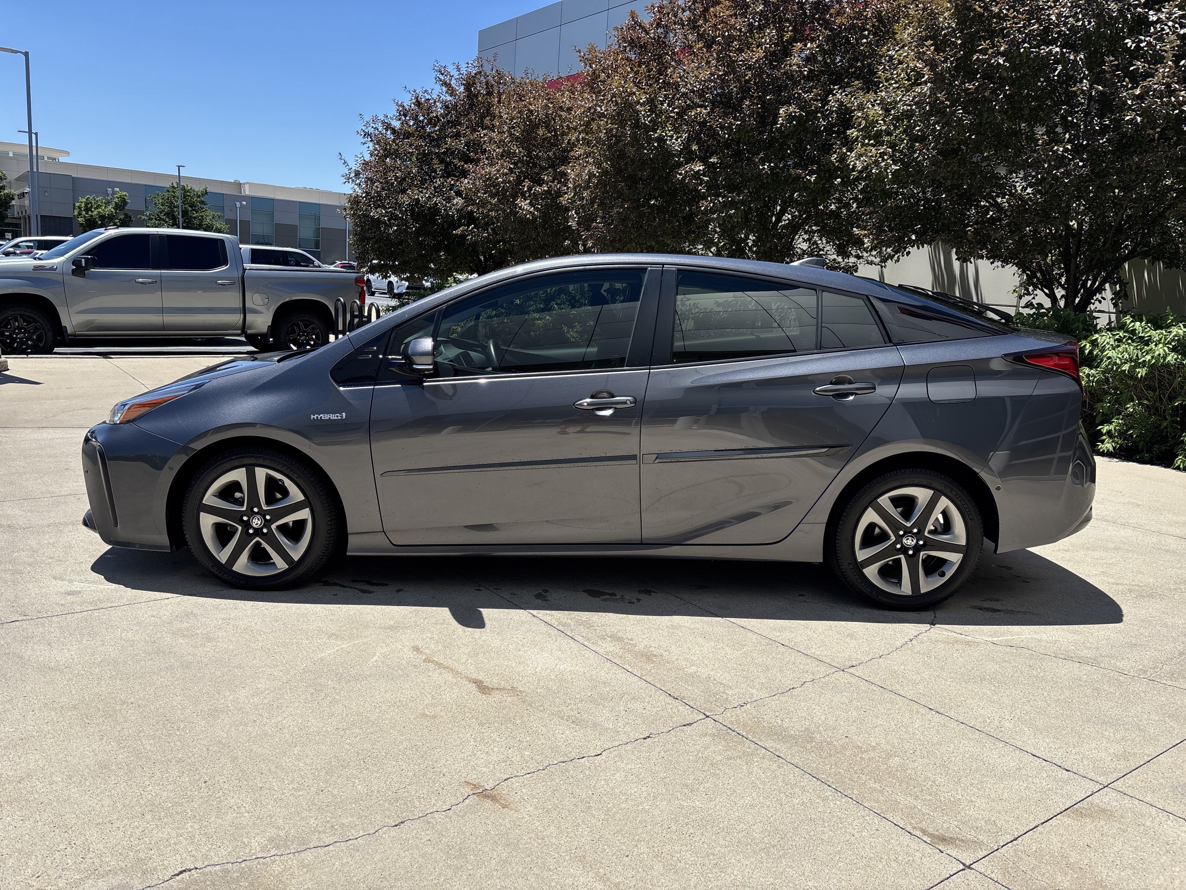 Used 2019 Toyota Prius XLE FWD image 9