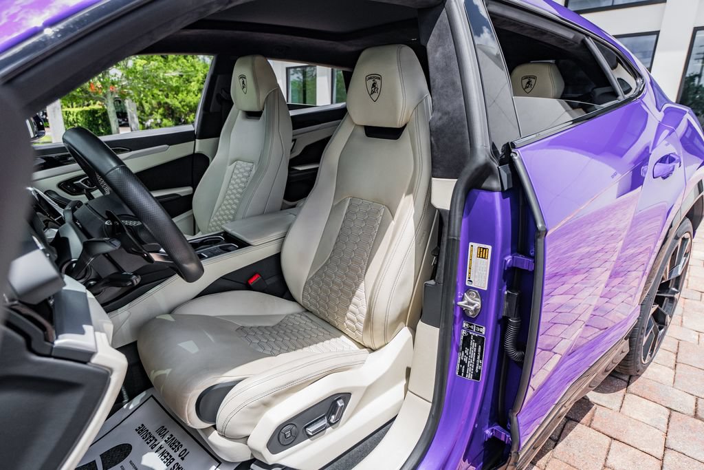 Used 2021 Lamborghini Urus AWD/4WD image 21