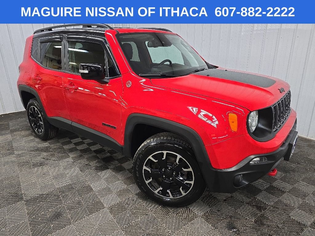 Used 2023 Jeep Renegade Trailhawk w/ Trailhawk Elite Group AWD/4WD image 7