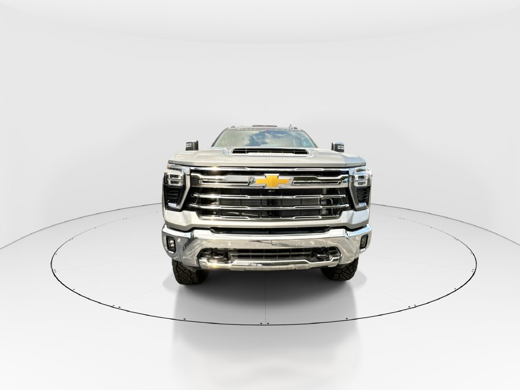 New 2026 Chevrolet Silverado 3500 LTZ w/ LTZ Plus Package AWD/4WD image 3