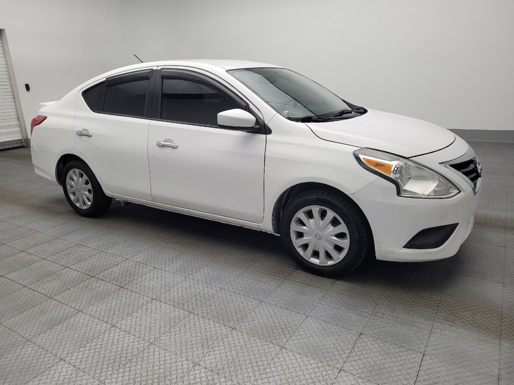 Used 2018 Nissan Versa SV FWD image 11