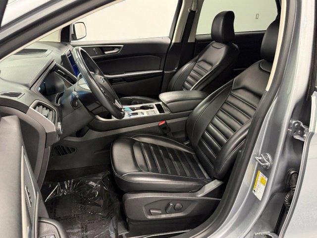 Used 2024 Ford Edge SEL AWD/4WD image 13