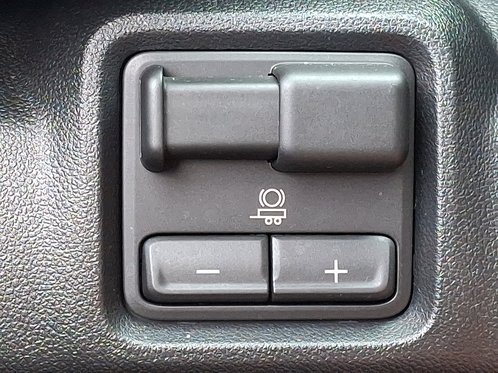 Used 2026 Chevrolet Silverado EV LT AWD/4WD image 22