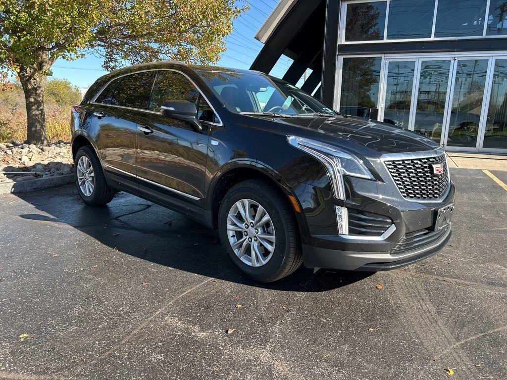 Certified 2024 Cadillac XT5 Luxury image 1