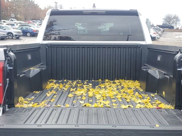 Used 2025 Toyota Tacoma SR5 image 8
