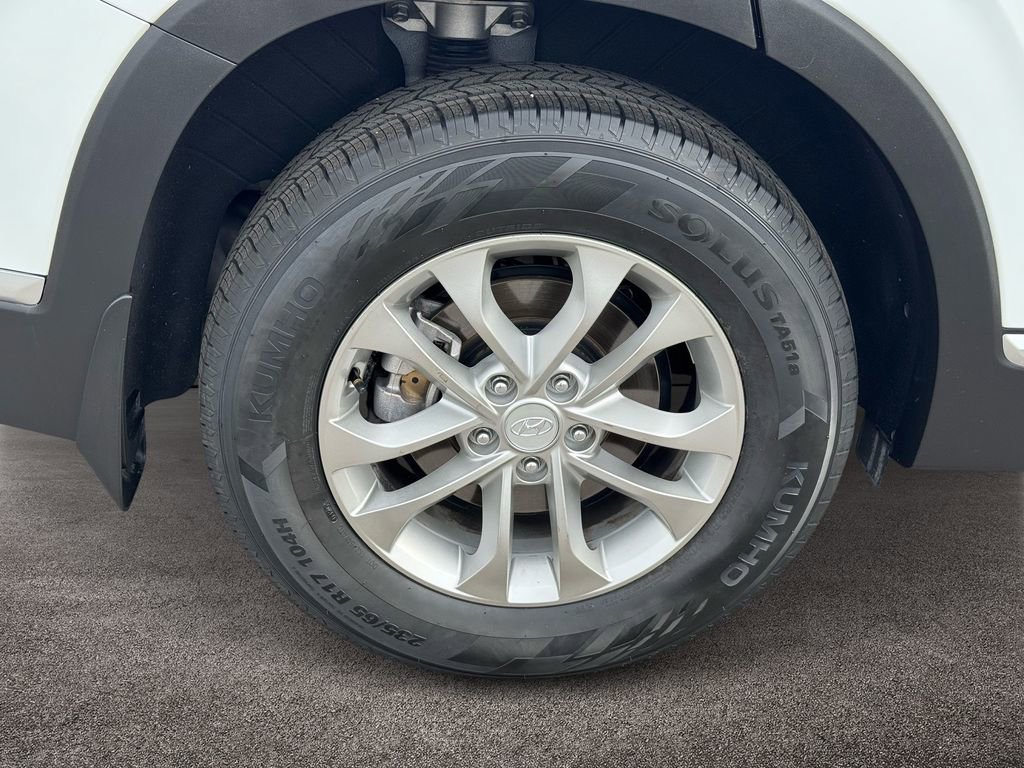 Used 2020 Hyundai Santa Fe SE image 7