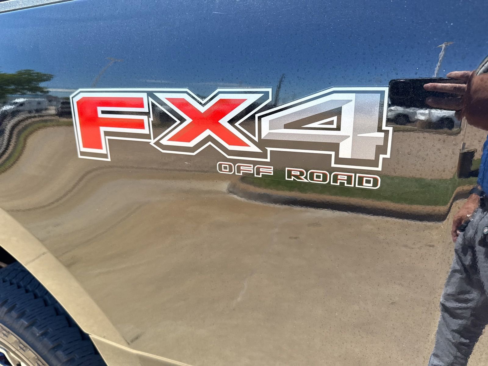Used 2025 Ford F250 Platinum image 9