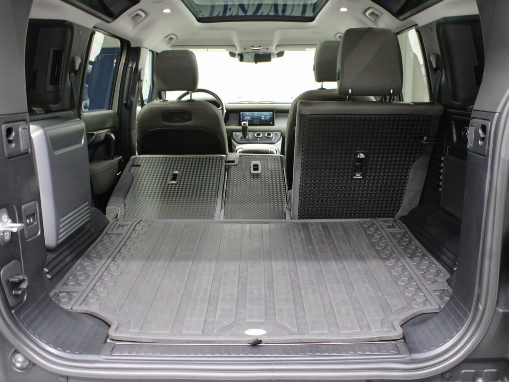 Used 2020 Land Rover Defender 110 S image 45