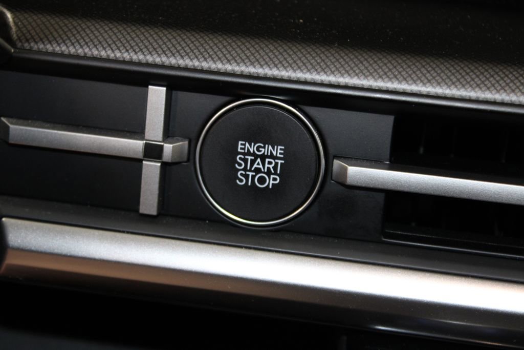 Used 2025 Hyundai Santa Fe XRT image 29