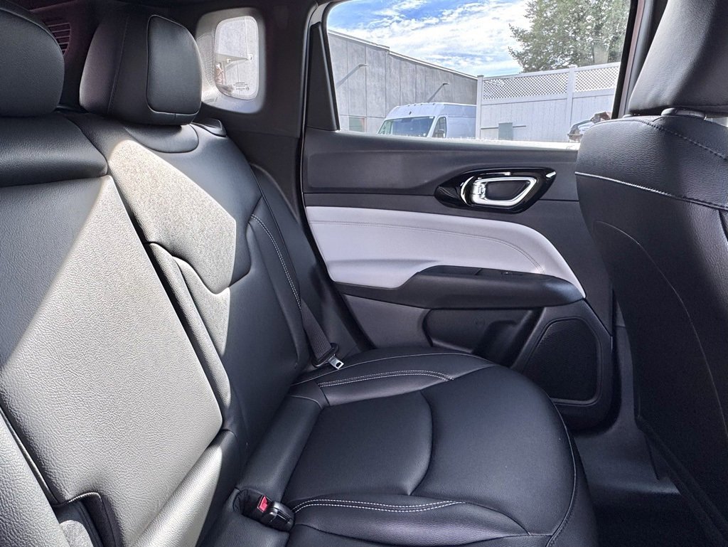 New 2026 Jeep Compass Limited image 21