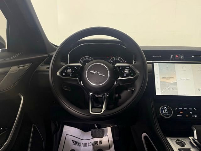 New 2025 Jaguar F-PACE R-Dynamic S image 22