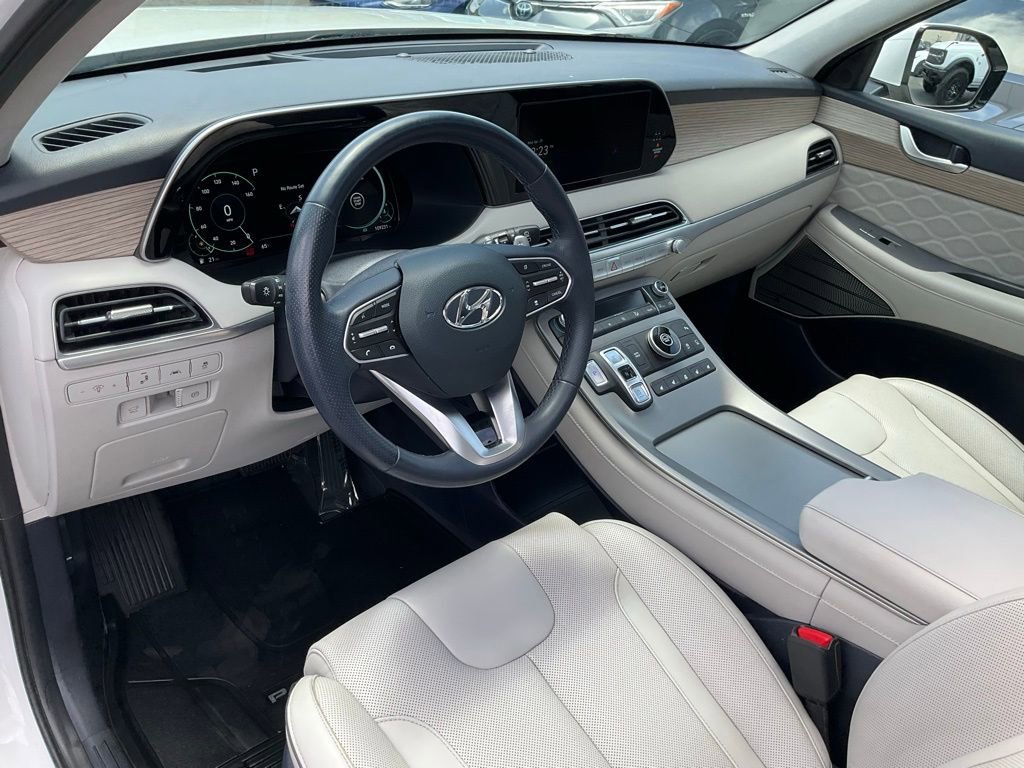 Used 2022 Hyundai Palisade Calligraphy w/ Winter Package FWD image 8