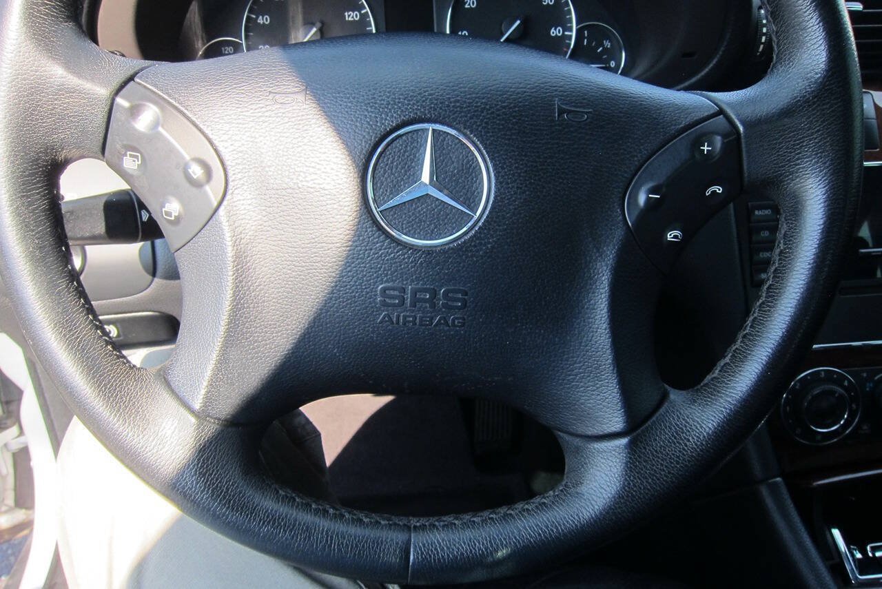 Used 2006 Mercedes-Benz C 350 4MATIC Sedan image 11